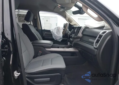 2020 Ram 1500 Big Horn 4X4 6'4 Box z USA, uszkodzony, nr VIN 1C6SRFBT2LN224359